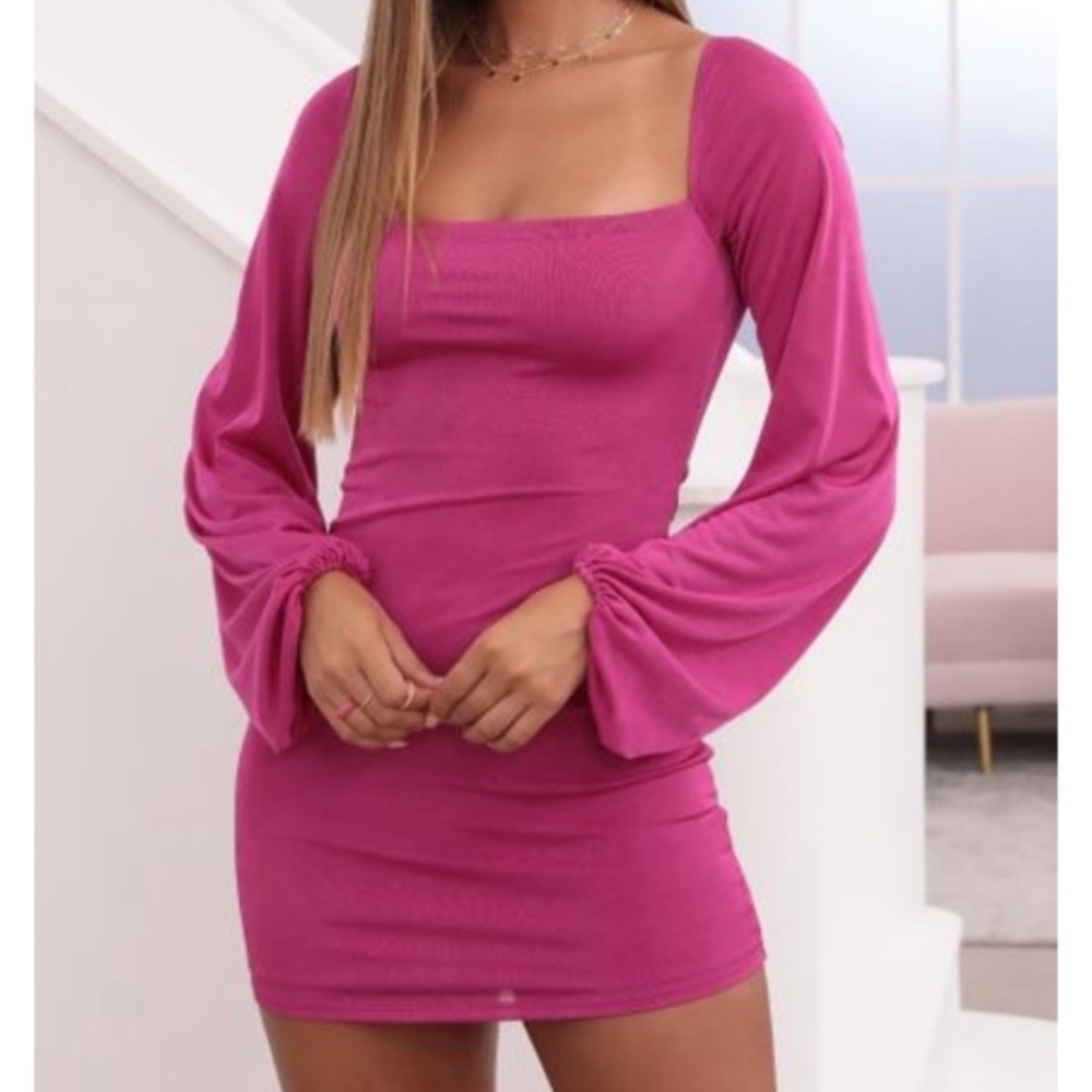 Lucy in the Sky “Shantelle” Hot Pink Open Back Mini Dress Size Medium